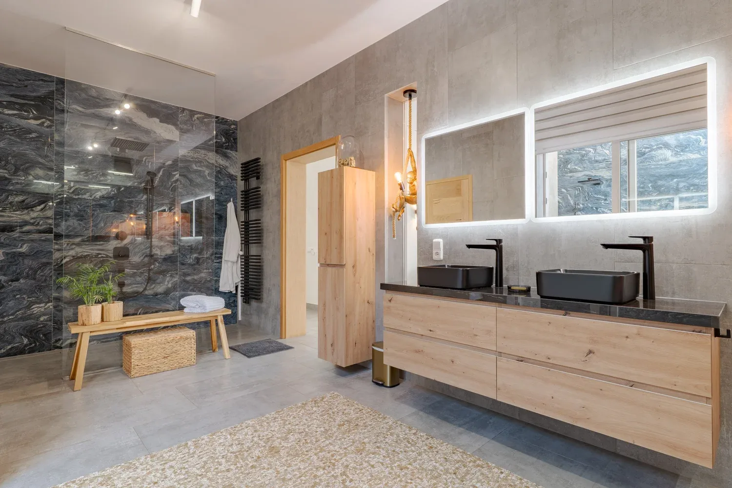Modern badkamerinterieur gefotografeerd bij Casa Blanca